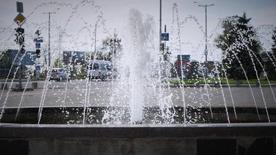 У Запоріжжі відновлюють роботу фонтани У Запоріжжі відновлюють роботу фонтани