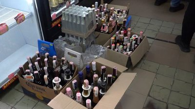 У Тернополі поліцейські виявили підпільний продаж спиртного