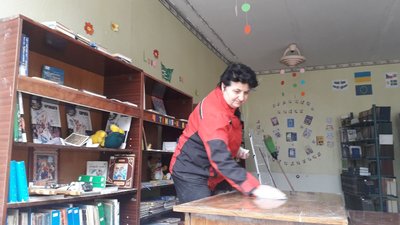 "Вони летіли прямо над нами". Російські війська зруйнували школу на Сумщині
