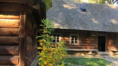 Понад півтисячі екземплярів. У Львівському музеї зберігають колекцію фаянсових тарілок Понад півтисячі екземплярів. У Львівському музеї зберігають колекцію фаянсових тарілок