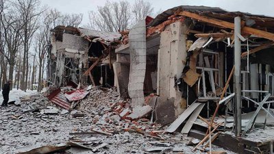 Російські ракети зруйнували медкорпус та їдальню у дитячому оздоровчому центрі у Харкові, 10 січня 2024 року 9 Російські ракети зруйнували медкорпус та їдальню у дитячому оздоровчому центрі у Харкові, 10 січня 2024 року 9