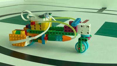 У STEM-класі діти уже почали конструювати У STEM-класі діти уже почали конструювати