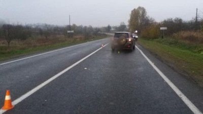 На Прикарпатті чоловік зі Львівщини насмерть збив пенсіонерку На Прикарпатті чоловік зі Львівщини насмерть збив пенсіонерку