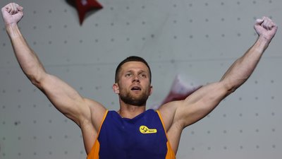 Українець Даниїл Болдирєв виграв "золото" на чемпіонаті світу зі скелелазіння в Росії: відео