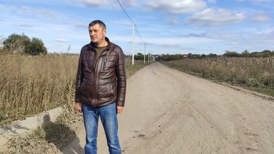 Біля Тернополя пошкоджена дорога: хто ремонтуватиме Біля Тернополя пошкоджена дорога: хто ремонтуватиме