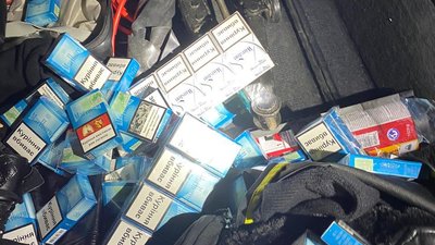 Сигарети на понад 6,5 тисяч виявили закарпатські прикордонники в авто іноземця