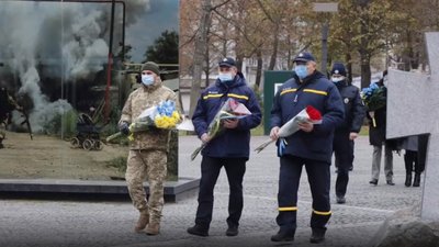 У Дніпрі відзначили День Гідності та Свободи У Дніпрі відзначили День Гідності та Свободи