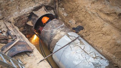 Комунальники завершили ремонт магістральних тепломереж у двох районах Києва Комунальники завершили ремонт магістральних тепломереж у двох районах Києва
