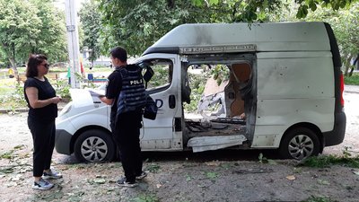 Харків під обстрілом РФ: поранені двоє людей на Салтівці Харків під обстрілом РФ: поранені двоє людей на Салтівці