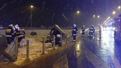 У Польщі перекинувся мікроавтобус з українцями У Польщі перекинувся мікроавтобус з українцями