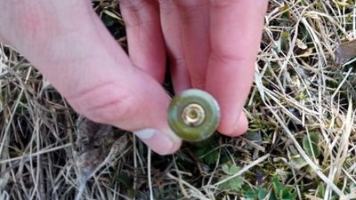 На Хмельниччині юнак під час спроби розібрати боєприпас отримав поранення