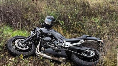 зіткнулися автомобіль ВАЗ і мопед Suzuki
