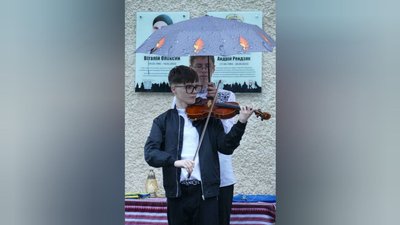 У Калуші на стіні ліцею № 3 відкрили меморіальні інтерактивні дошки загиблим військовим У Калуші на стіні ліцею № 3 відкрили меморіальні інтерактивні дошки загиблим військовим