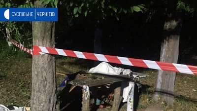 Троє загиблих, один травмований: у селі на Чернігівщині вибухнула граната Троє загиблих, один травмований: у селі на Чернігівщині вибухнула граната