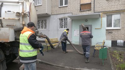У вісьмох будинках Харкова затопило підвали, які слугують укриттям: що говорять комунальники У вісьмох будинках Харкова затопило підвали, які слугують укриттям: що говорять комунальники