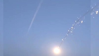 Сили протиповітряної оборони збивають цілі у небі