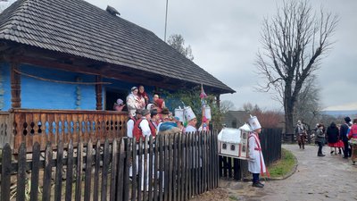 В Ужгороді провели фестиваль "Коляди у старому селі"