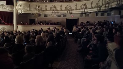 Весела подорож: у Тернополі діти дивилися виставу та отримали подарунки Весела подорож: у Тернополі діти дивилися виставу та отримали подарунки