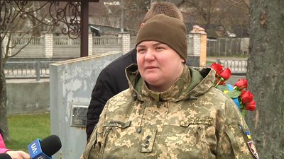 У Житомирі попрощалися з десантником Максимом Маринюком, який загинув на Харківщині У Житомирі попрощалися з десантником Максимом Маринюком, який загинув на Харківщині