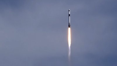 Ракета Falcon 9 стартувала з бази Космічних сил США у Каліфорнії