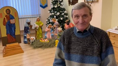 Ходить до церкви в Тернополі та волонтерить: історія переселенця з-під Мелітополя