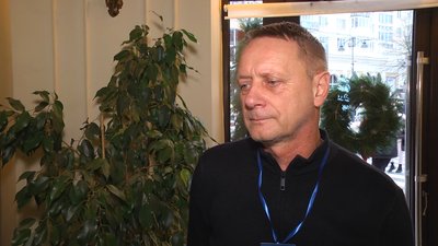 Сергій Єсюнін розповів про найдавніший ресторан міста — "Слон", 15 грудня 2023. Фото: Суспільне Хмельницький. Сергій Єсюнін розповів про найдавніший ресторан міста — "Слон", 15 грудня 2023. Фото: Суспільне Хмельницький.