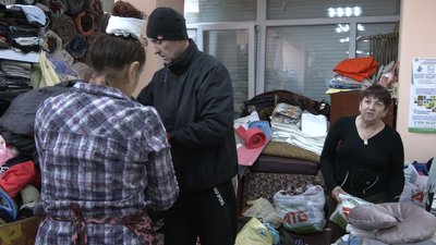 "Соромляться казати про необхідне": як у Черкасах допомагають переселенцям "Соромляться казати про необхідне": як у Черкасах допомагають переселенцям