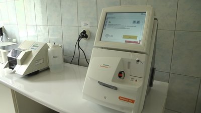 Хмельницький центр СНІДу отримав нове обладнання