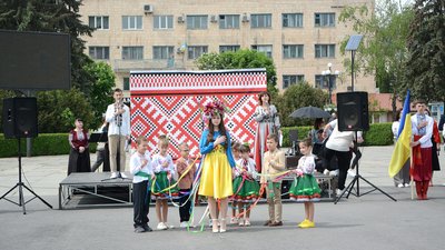 Місцеві творчі колективи виступили перед гостями заходу Місцеві творчі колективи виступили перед гостями заходу