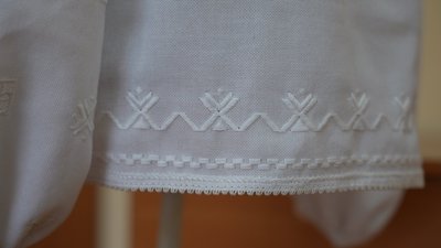 У Сумах навчають створювати традиційні сумські вишиванки У Сумах навчають створювати традиційні сумські вишиванки
