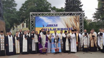 Священники на заході Священники на заході