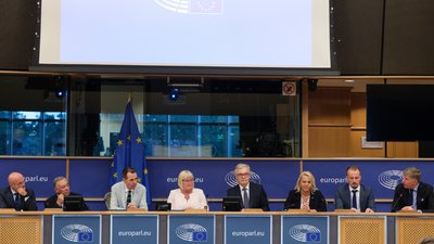Патріоти за Європу, установчі збори 8 липня
