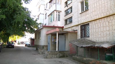 Подробиці подвійного вбивства у Житомирі: чоловік зайшов через незачинені двері Подробиці подвійного вбивства у Житомирі: чоловік зайшов через незачинені двері