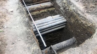 У Львові під час реконструкції площі знайшли фрагмент середньовічного муру У Львові під час реконструкції площі знайшли фрагмент середньовічного муру