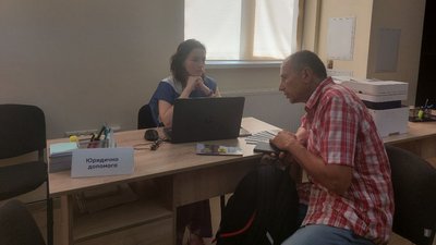 "Поки є маріупольці, буде жити Маріуполь". У Франківську запрацював центр "Я — Маріуполь" "Поки є маріупольці, буде жити Маріуполь". У Франківську запрацював центр "Я — Маріуполь"