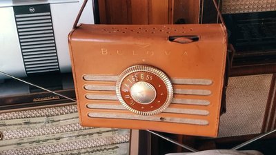 Понад 250 радіоприймачів зібрав закарпатець. Чоловік планує відкрити музей