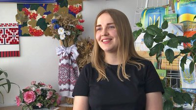 Зібрав 34 тисячі гривень на ЗСУ: луцький школяр виготовляє патріотичні аксесуари Зібрав 34 тисячі гривень на ЗСУ: луцький школяр виготовляє патріотичні аксесуари