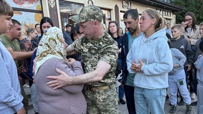 Військовий Ігор Стельмащук, зустріч, люди, Франківщина