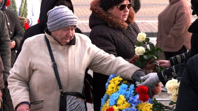 Загинув, рятуючи побратимів: на Одещині прощалися з загиблим військовим