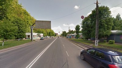 Паркувальна зона в районі "Лісопарку" 