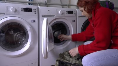 "Військові мають бути чистими й охайними". У Миколаєві працює "Волонтерська пральня"