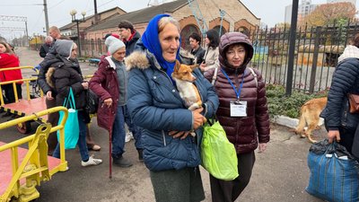 36 людей прибули на Рівненщину 19 евакуаційним потягом