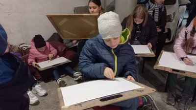 «Баранчика малюю»: у Полтаві влаштували заняття для дітей-переселенців «Баранчика малюю»: у Полтаві влаштували заняття для дітей-переселенців