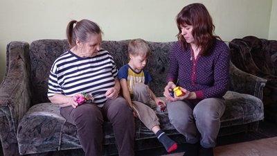 "Підемо на дитячу йогу": у Полтаві проживає родина з Харкова, що виховує сина із синдромом Дауна "Підемо на дитячу йогу": у Полтаві проживає родина з Харкова, що виховує сина із синдромом Дауна