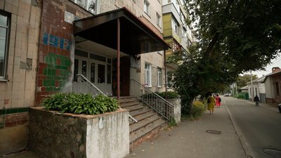 Приміщення колишньої жіночої консультації у Чернігові передали в оренду громадській організації: що там буде Приміщення колишньої жіночої консультації у Чернігові передали в оренду громадській організації: що там буде