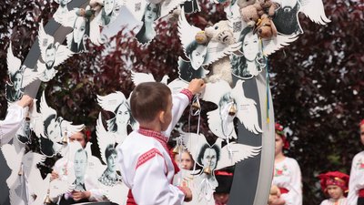 Тиха акція пам’яті "Голоси дітей" у Вінниці, 4 червня 2026 року