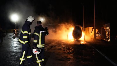 У Харкові сталася пожежа на АЗС, коли РФ вдарила по місту: що відомо У Харкові сталася пожежа на АЗС, коли РФ вдарила по місту: що відомо