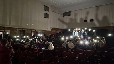 Автори треку "Доброго вечора, ми з України!" приїхали до Тернополя з благодійним концертом Автори треку "Доброго вечора, ми з України!" приїхали до Тернополя з благодійним концертом