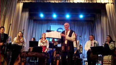 У Херсоні попрощалися із художнім керівником оркестру української музики Віктором Кисілем