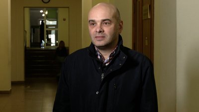Конфіскувати автомобіль у ЗСУ і сплатити штраф — 35 тис грн: Чернігівська митниця подала в суд на волонтера Конфіскувати автомобіль у ЗСУ і сплатити штраф — 35 тис грн: Чернігівська митниця подала в суд на волонтера